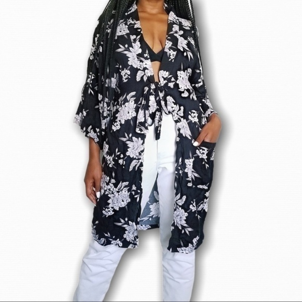 Spiritual Gangster Black & White Floral Kimono One Size